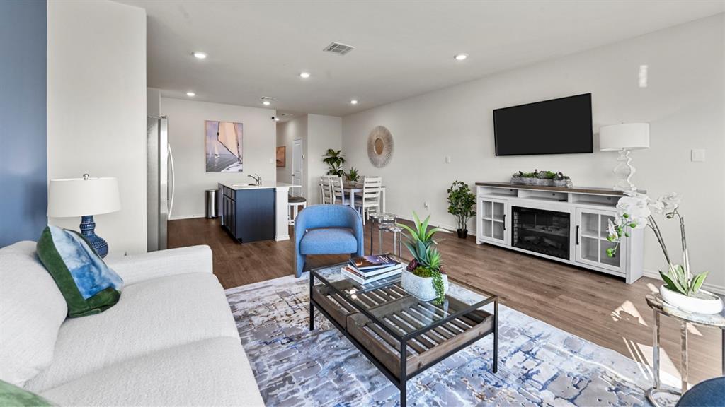 Cartwright Mays - Residential