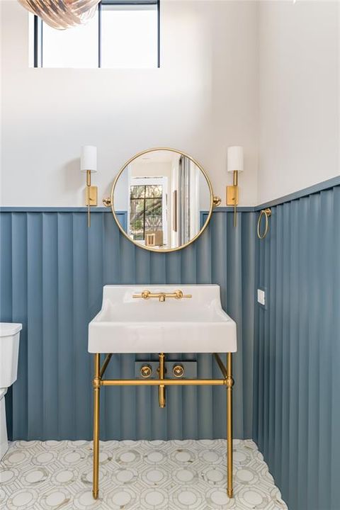 Tiny photo for 10010 Strait Lane, Dallas, TX 75229 (MLS # 21190599)