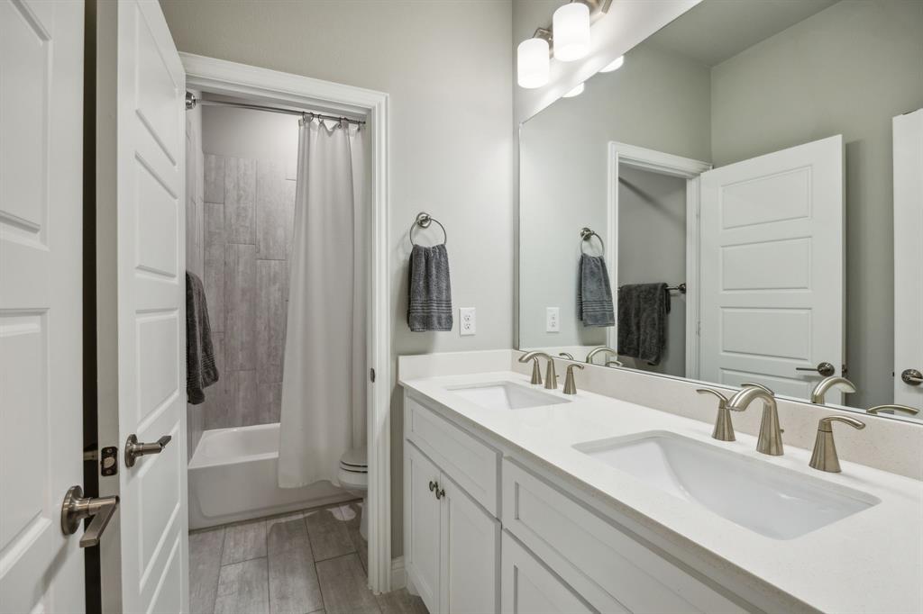 Kensington Gardens 2b - Residential