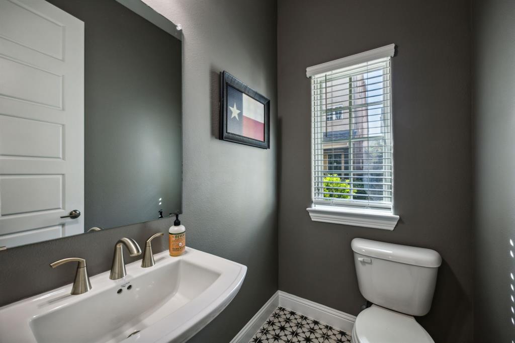 Kensington Gardens 2b - Residential