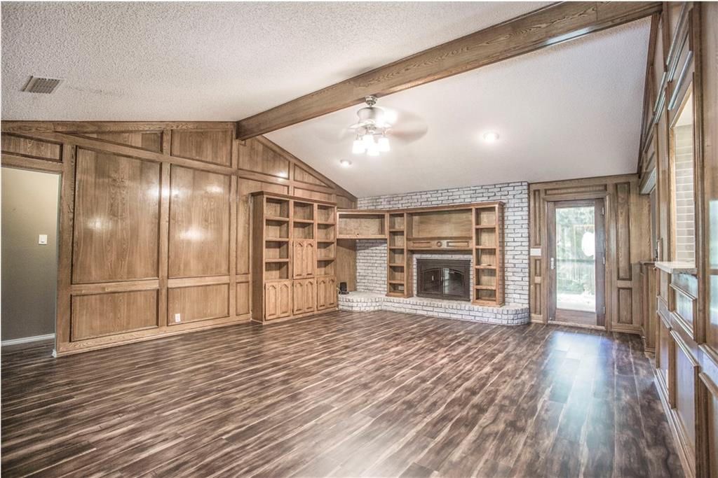 1103 Wilshire Drive