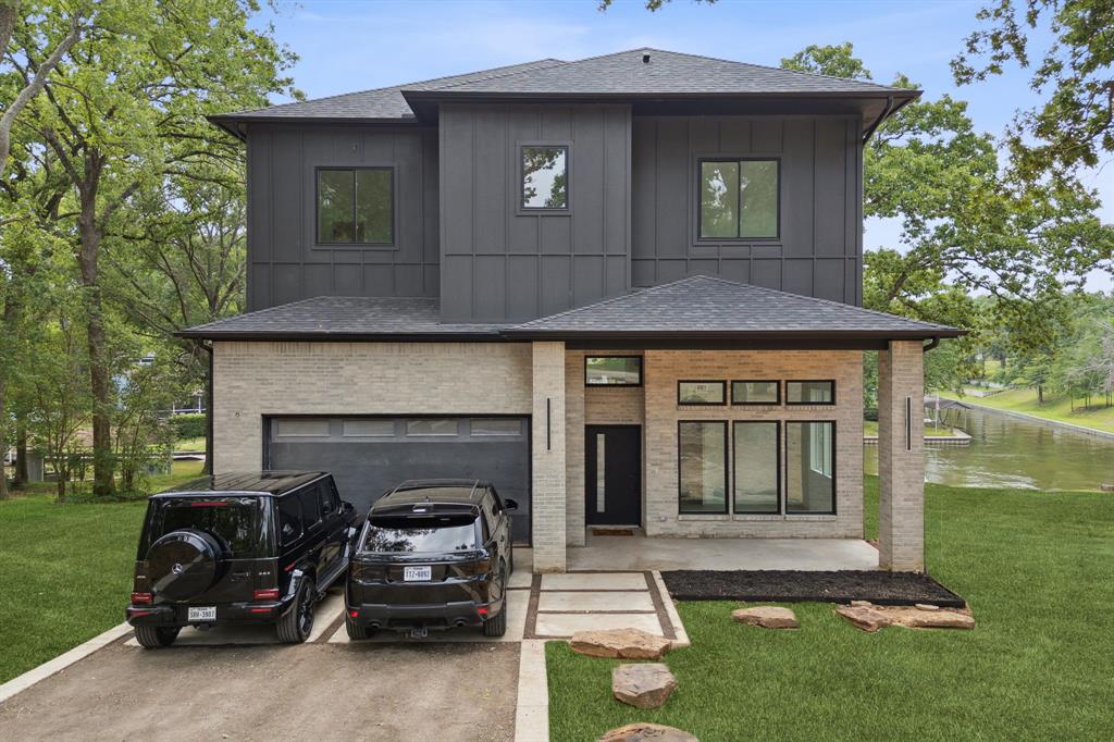 111 Nob Hill Circle