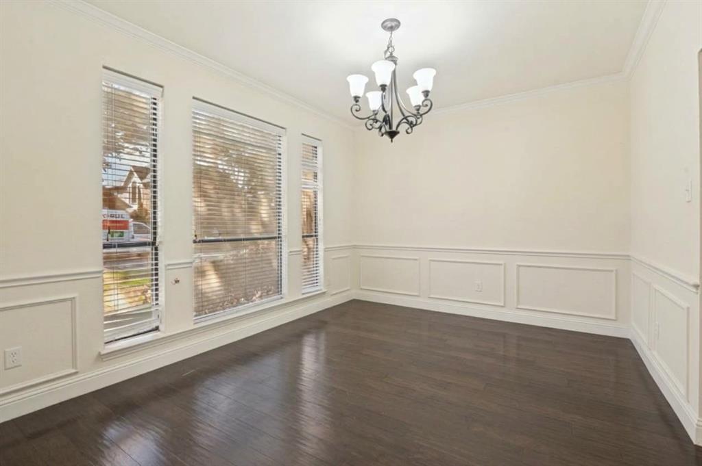 854 Chalfont Place