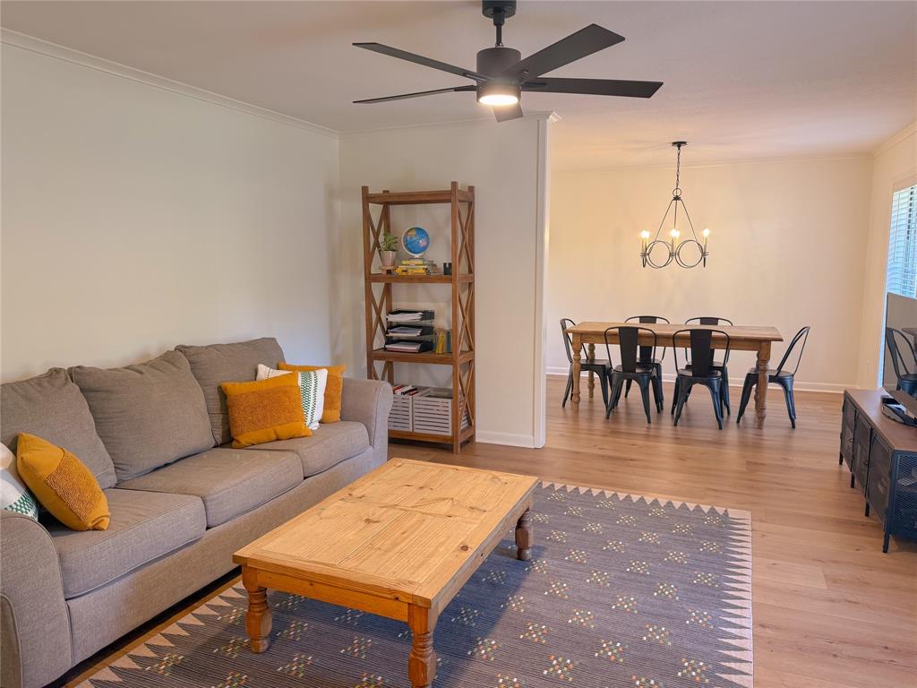 Shreveport, Louisiana 71106, United States, 4 Bedrooms Bedrooms, ,2 BathroomsBathrooms,Residential,Pending,108580