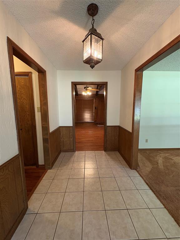 327 Shadowwood Trail