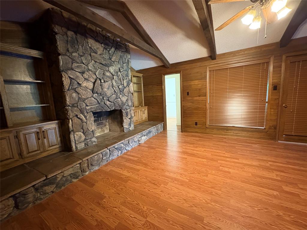 Shadow Wood Estate - Residential