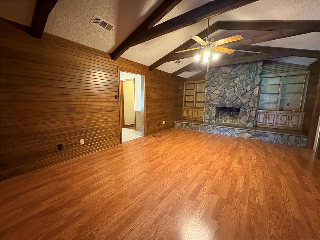 Shadow Wood Estate - Residential