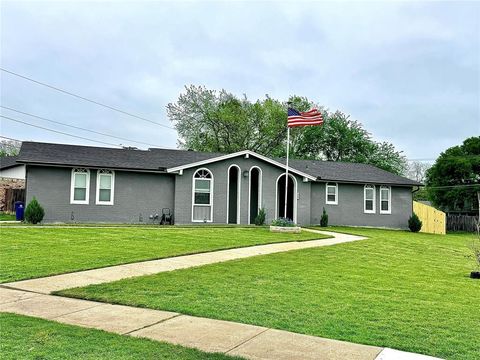 A home in Burleson
