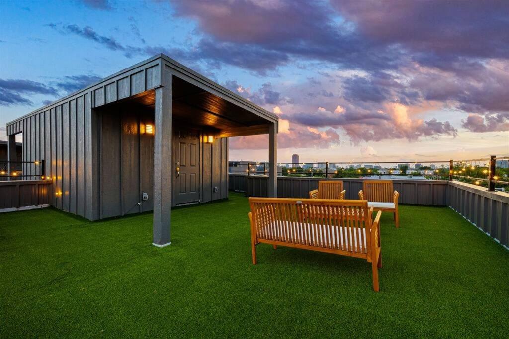 EUREKA - Residential Lease