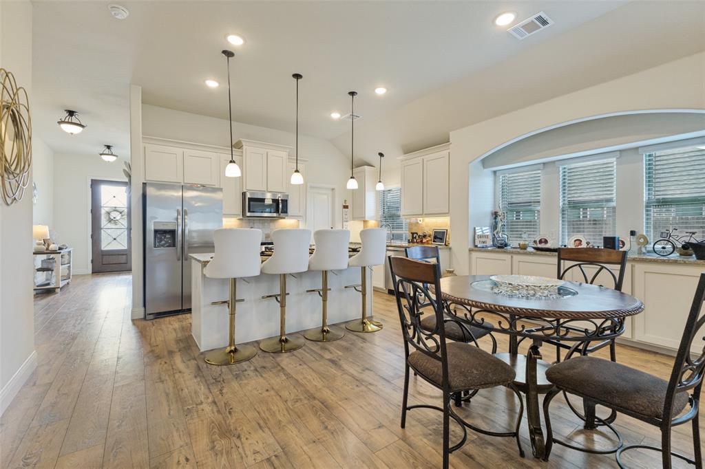 127 Woodlands Way