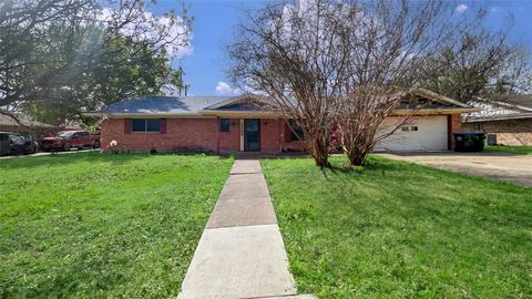 2309 Terrell Road Greenville TX 75402