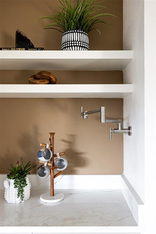 Schreiber Manor 06 Instl - Residential