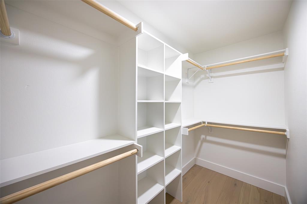 Schreiber Manor 06 Instl - Residential