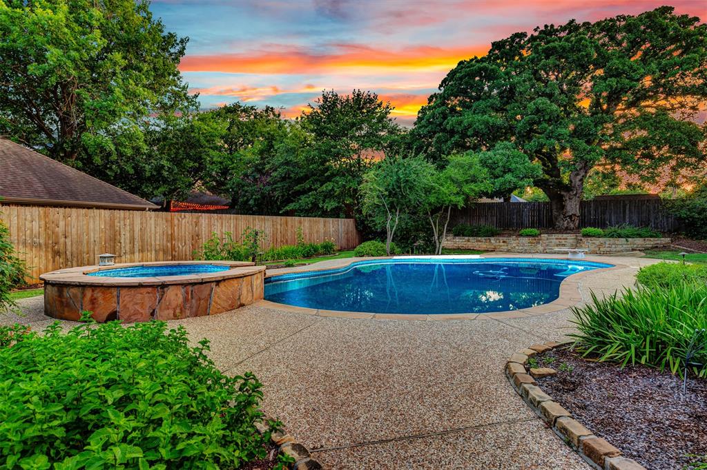2633 Rollingshire Drive