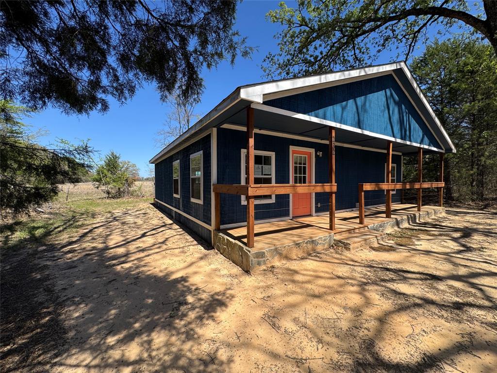 232 W Quanah Road