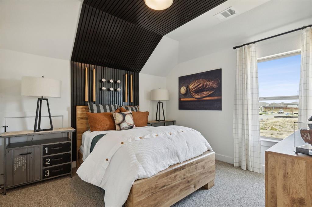 Summer Crest - Residential