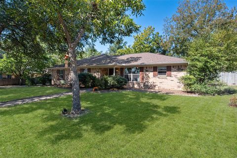 A home in Corsicana