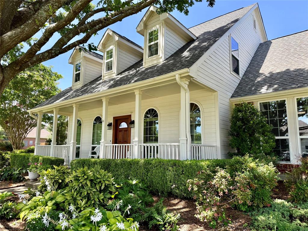 425 Chippendale Drive