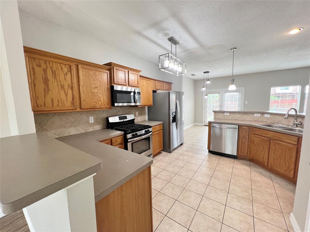 Lynden Park Estates Ph 2 - Residential Lease