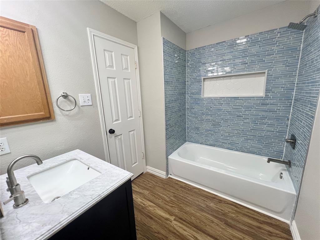 Lynden Park Estates Ph 2 - Residential Lease