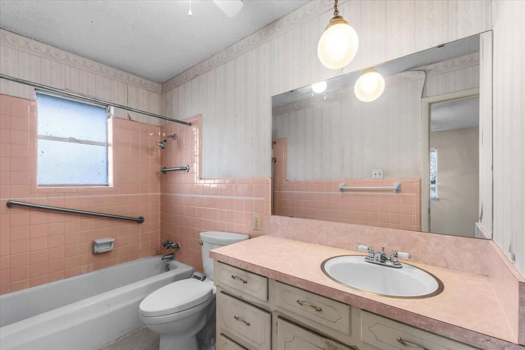 Roselawn 03 - Residential