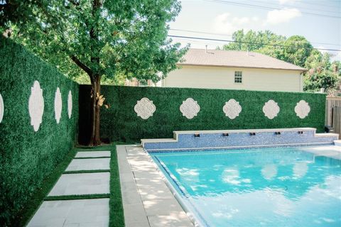 Tiny photo for 4445 Rheims Place, Highland Park, TX 75205 (MLS # 21014946)