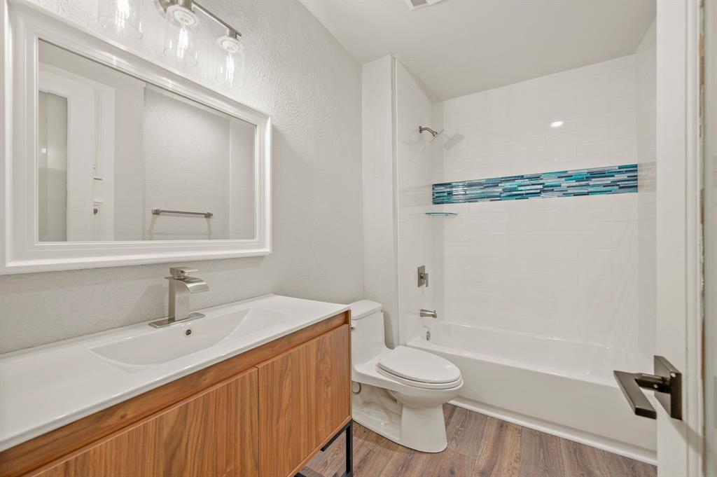 Lakewood Gardens - Residential