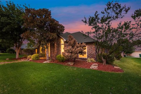 Tiny photo for 2706 Brookshire Drive, Carrollton, TX 75007 (MLS # 21100687)