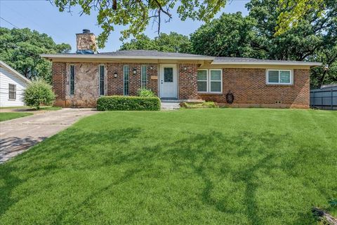 2513 Rodeo Street Fort Worth TX 76119