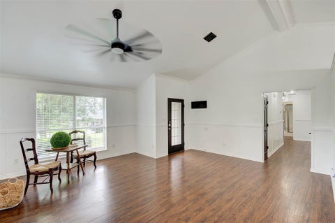 Tiny photo for 409 N Jodie Street, Shreveport, LA 71107 (MLS # 21341750)