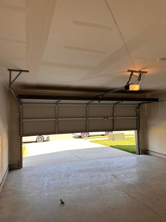 Creekview Mdws West Ph 1 - Residential Lease