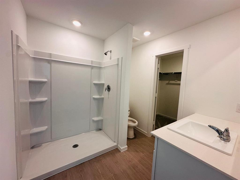 Creekview Mdws West Ph 1 - Residential Lease