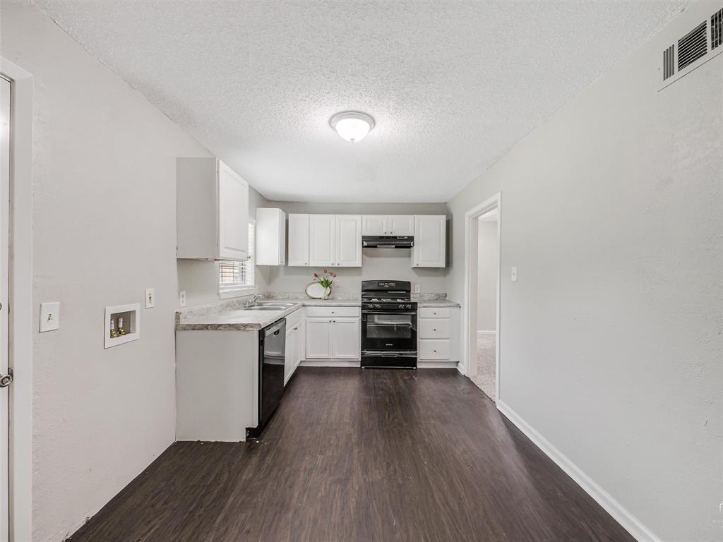 Country Club Park 01 - Residential