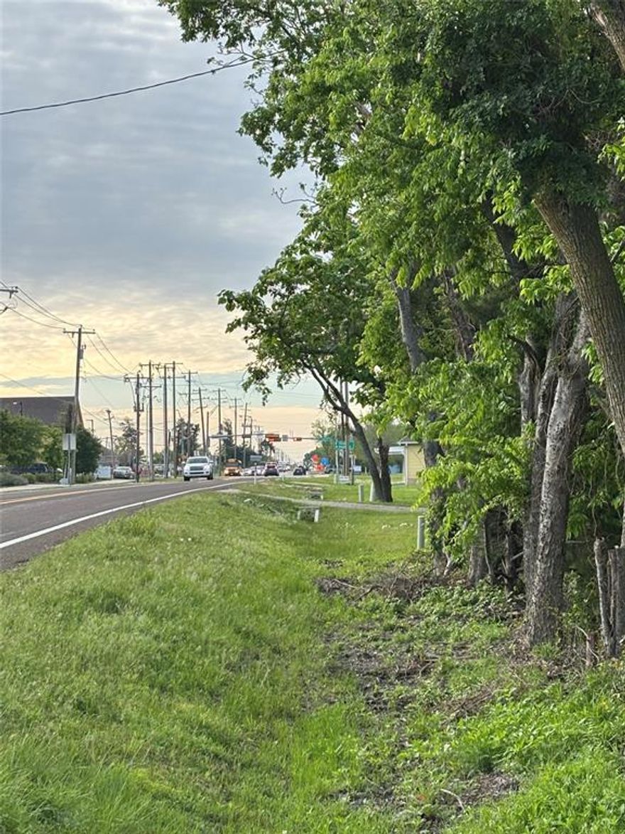 Rare opportunity in the heart of Heath!!! This 0.64-acre property consists of two combined lots, offering exceptional flexibility for builders and investors looking to capitalize on one of the most desirable areas in Rockwall County. Potential to build two homes, develop a luxury residence, or explore possible commercial use. Conveniently located near major roads, shopping, dining, and just minutes from Lake Ray Hubbard.
