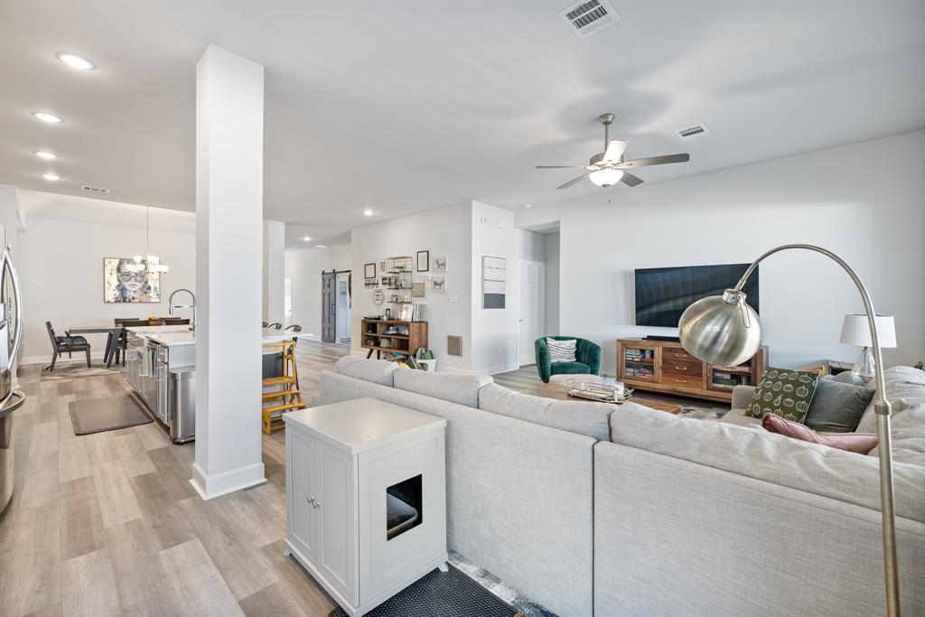 Tavolo Park - Residential Lease