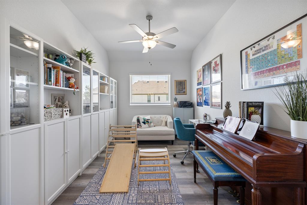 Tavolo Park - Residential Lease