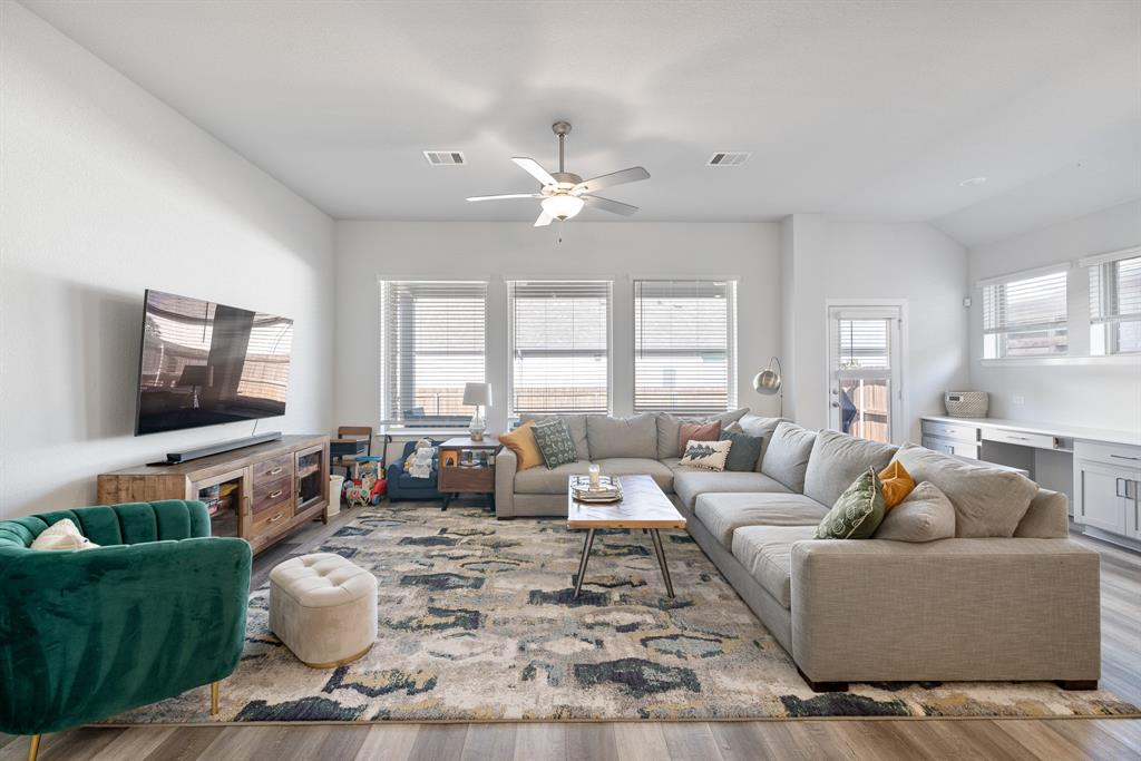 Tavolo Park - Residential Lease