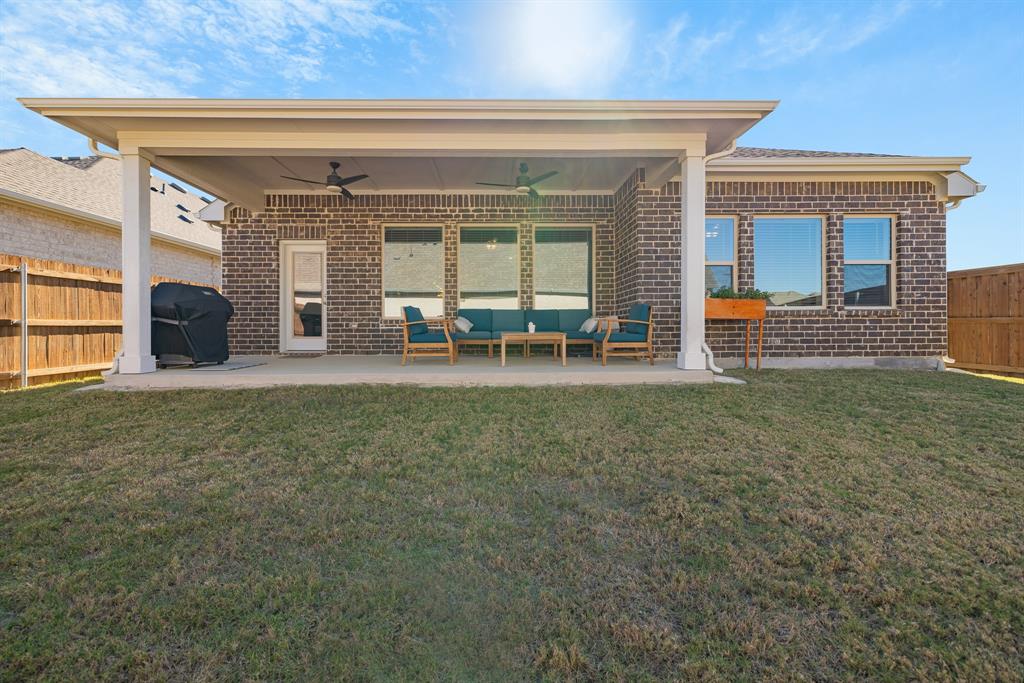 Tavolo Park - Residential Lease