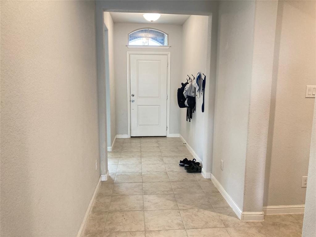 16004 Farringdon Street