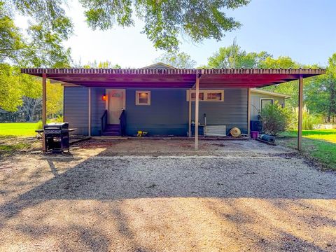 A home in Blooming Grove