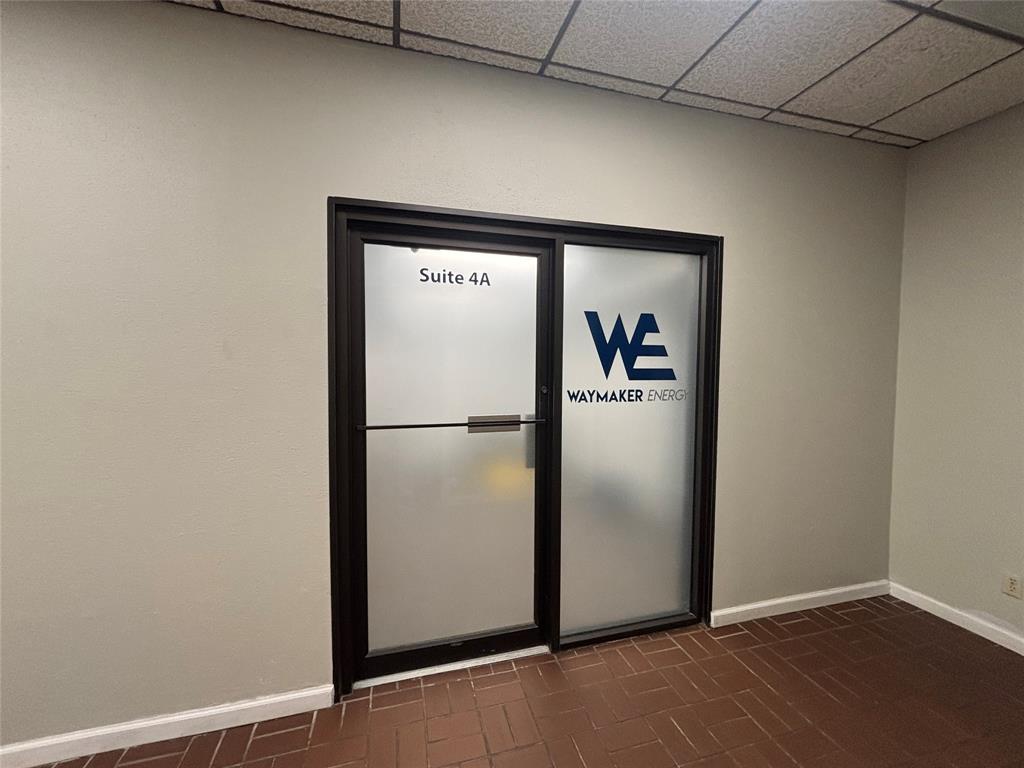 Van Zandt Hillside Add - Commercial Lease