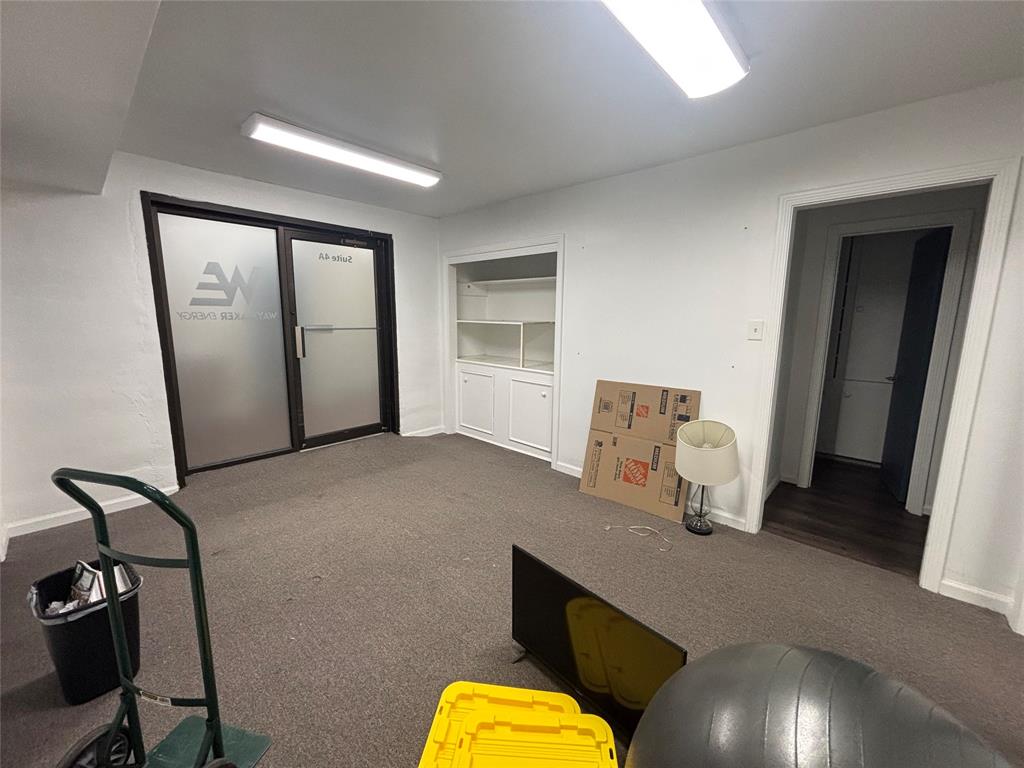 Van Zandt Hillside Add - Commercial Lease