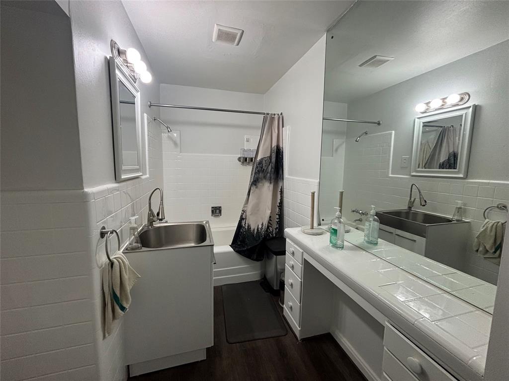 Van Zandt Hillside Add - Commercial Lease