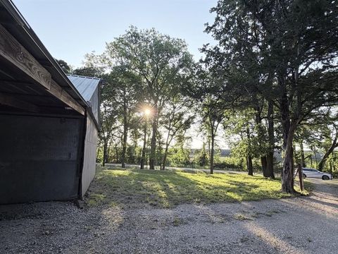 Photo of 17100 County Road 329, Terrell, TX 75161 (MLS # 21264486)