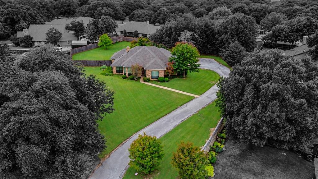 104 Lakeridge Court