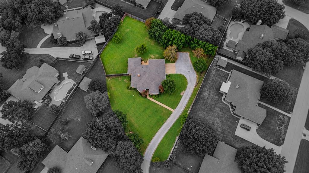 104 Lakeridge Court