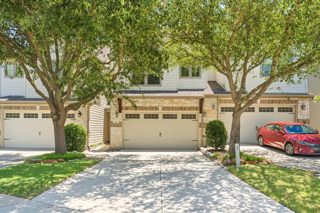 703 Chestnuthill Drive