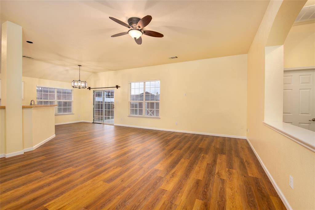 Deer Creek Arlington - Residential