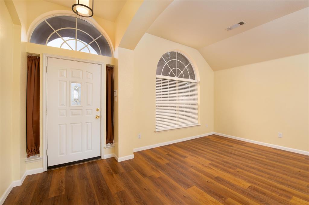 Deer Creek Arlington - Residential