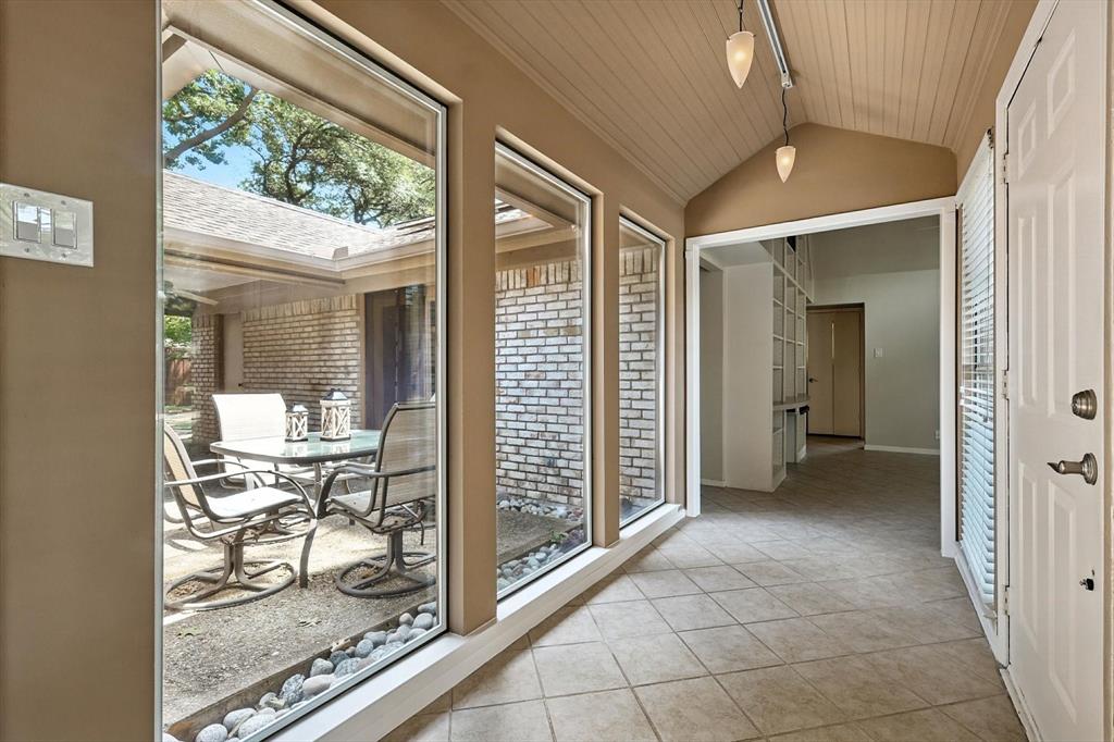6003 Spring Flower Trail